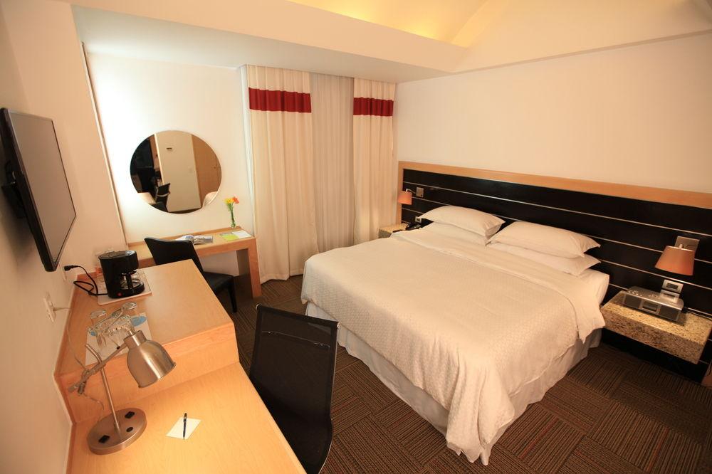 Hotel Four Points By Sheraton Colonia Roma México DF